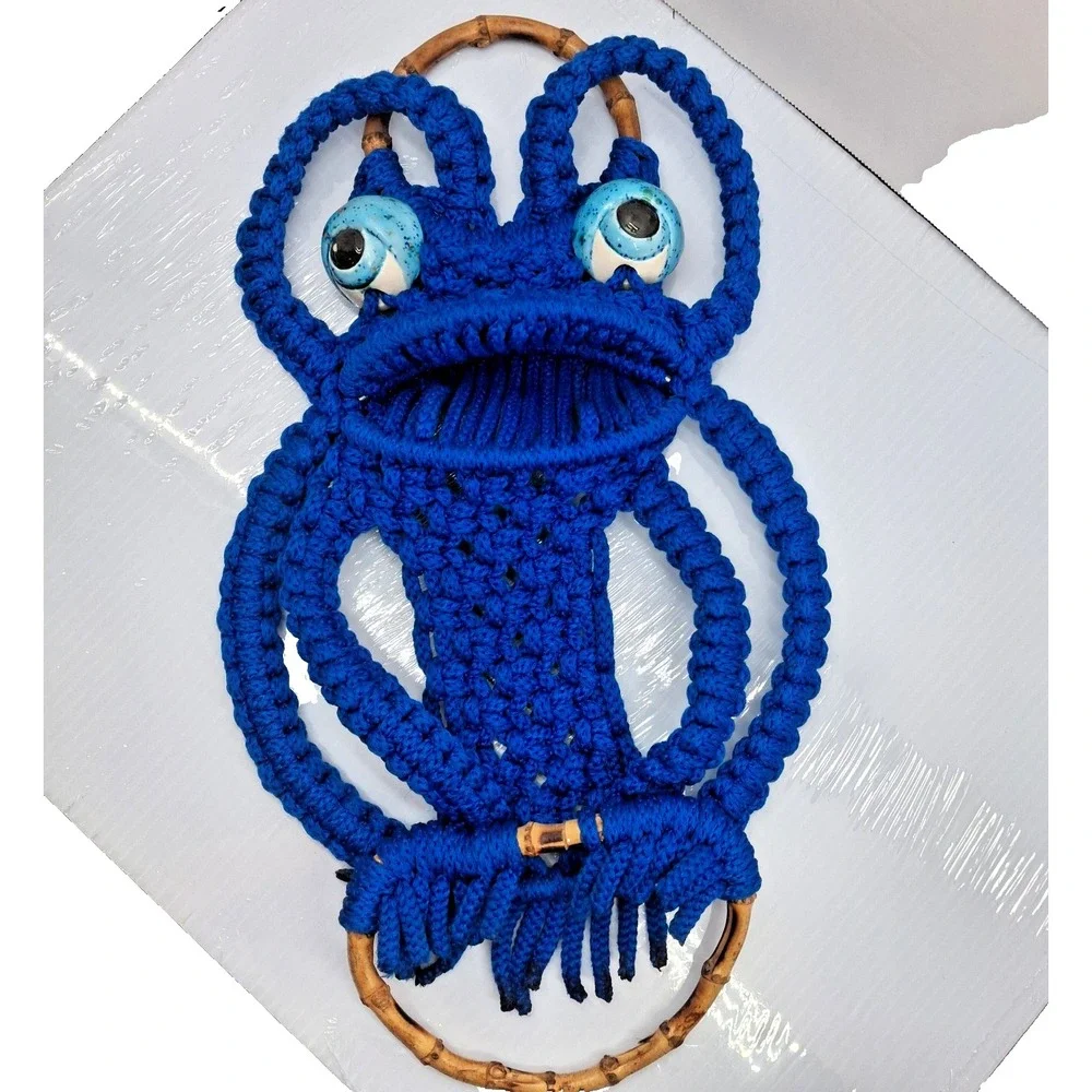 VTG 1970s Frog Macrame Blue Towel Holder Wall Hanging Rack Wood MCM Retro 20